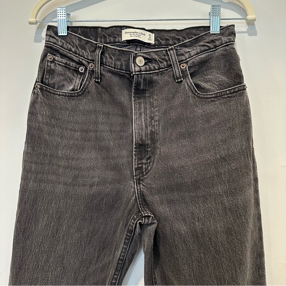 Abercrombie & Fitch Ultra High Rise 90s Straight Black Jean 27/4R - Picture 10 of 13